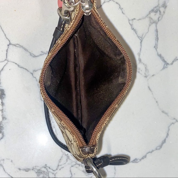 Coach Wristlet - Picture 5 of 6